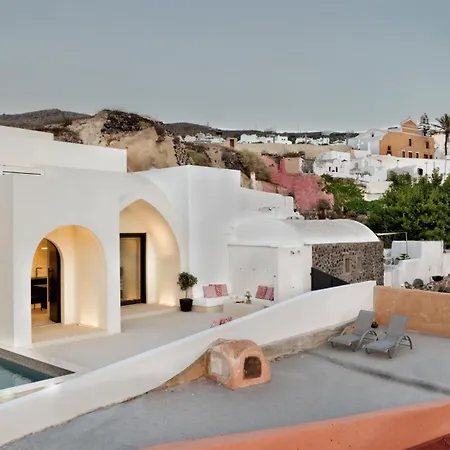 Artium With Outdoor Pool Hosted By K&k Villa