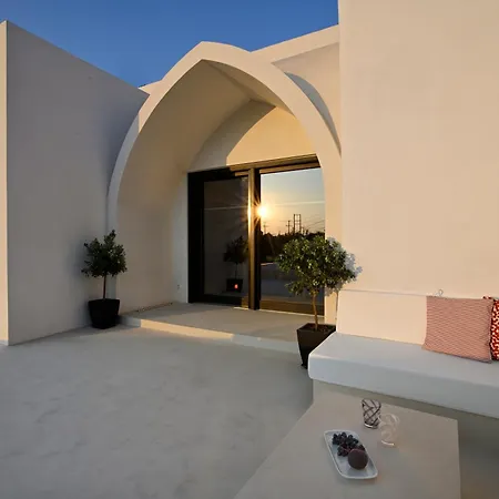 Βίλα Artium With Outdoor Pool Hosted By K&k