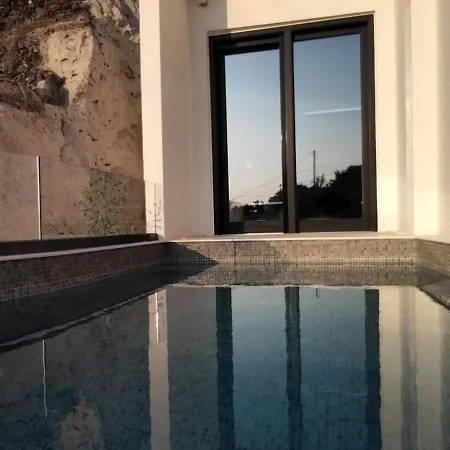 Artium With Outdoor Pool Hosted By K&k * Foinikiá