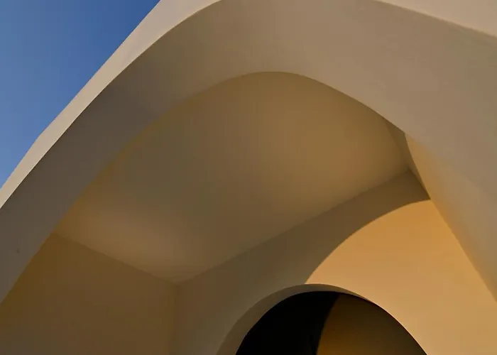 Artium With Outdoor Pool Hosted By K&k Villa Foinikiá