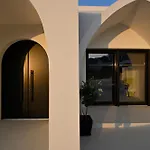 Artium With Outdoor Pool Hosted By K&k Villa *
