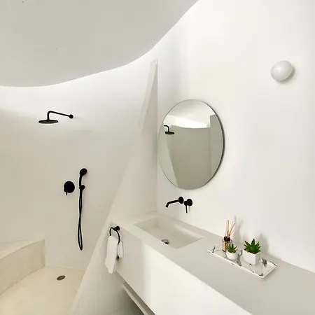 Artium With Outdoor Pool By K&k 别墅 Foinikiá