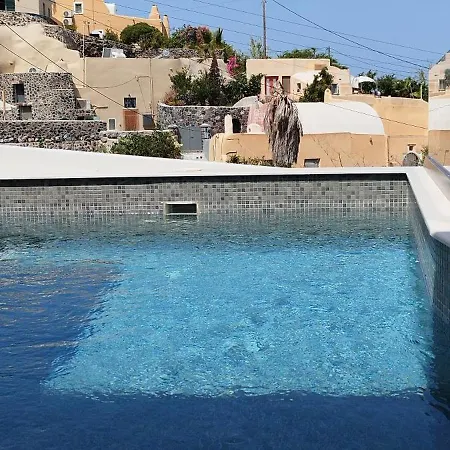 Vila Artium With Outdoor Pool By K&k