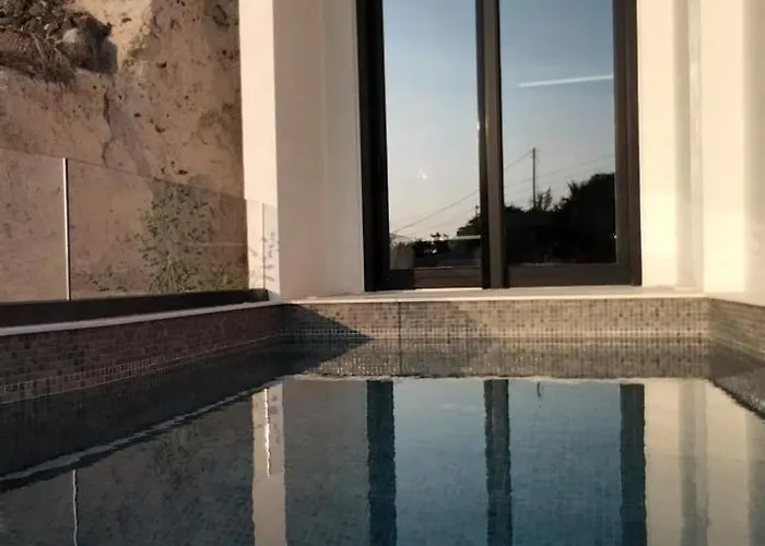 Artium With Outdoor Pool Hosted By K&k * Foinikiá